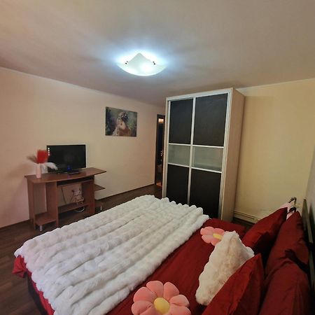 Apartament Red & Yellow سلانيك مولدوفا المظهر الخارجي الصورة
