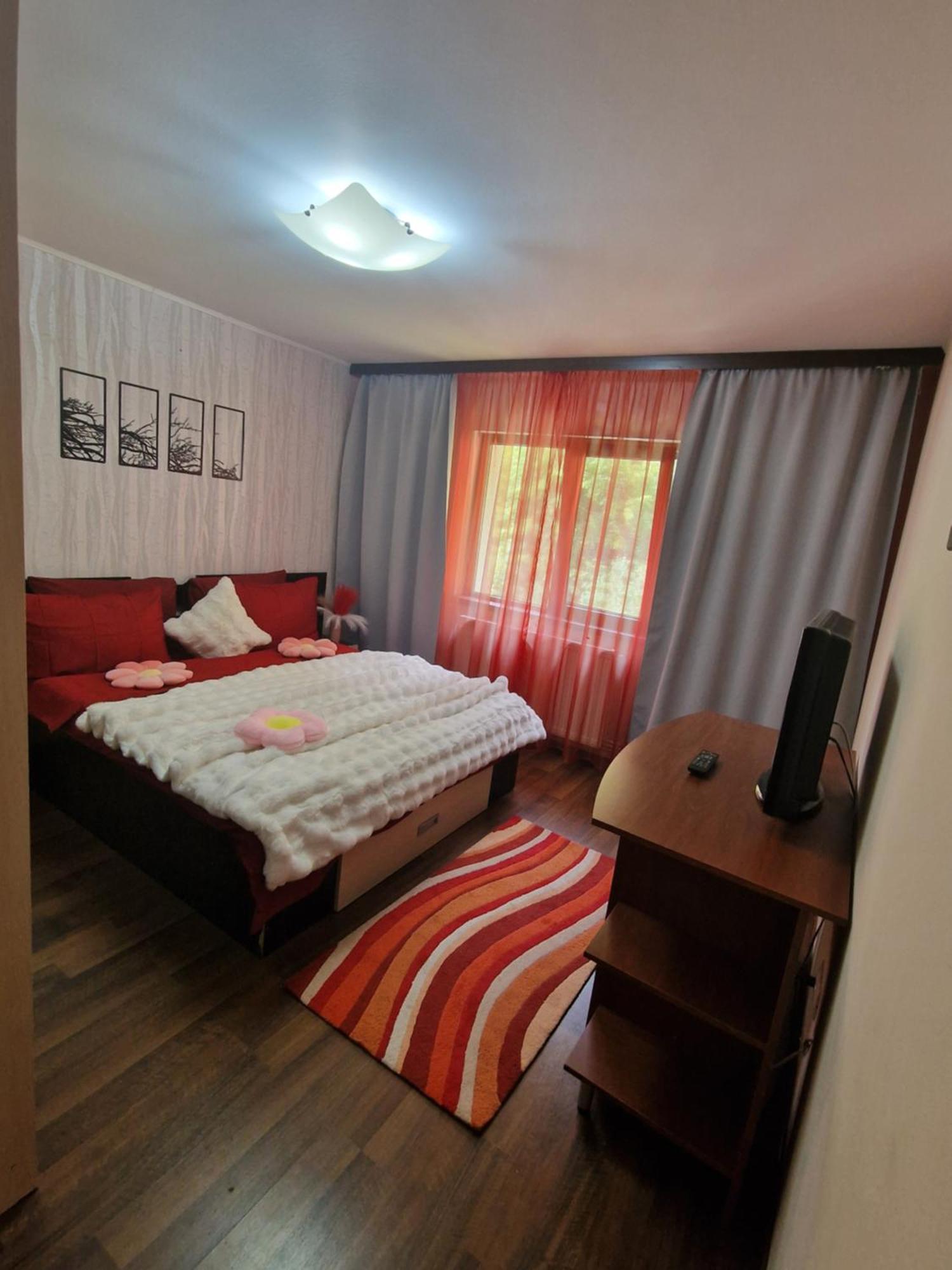 Apartament Red & Yellow سلانيك مولدوفا المظهر الخارجي الصورة