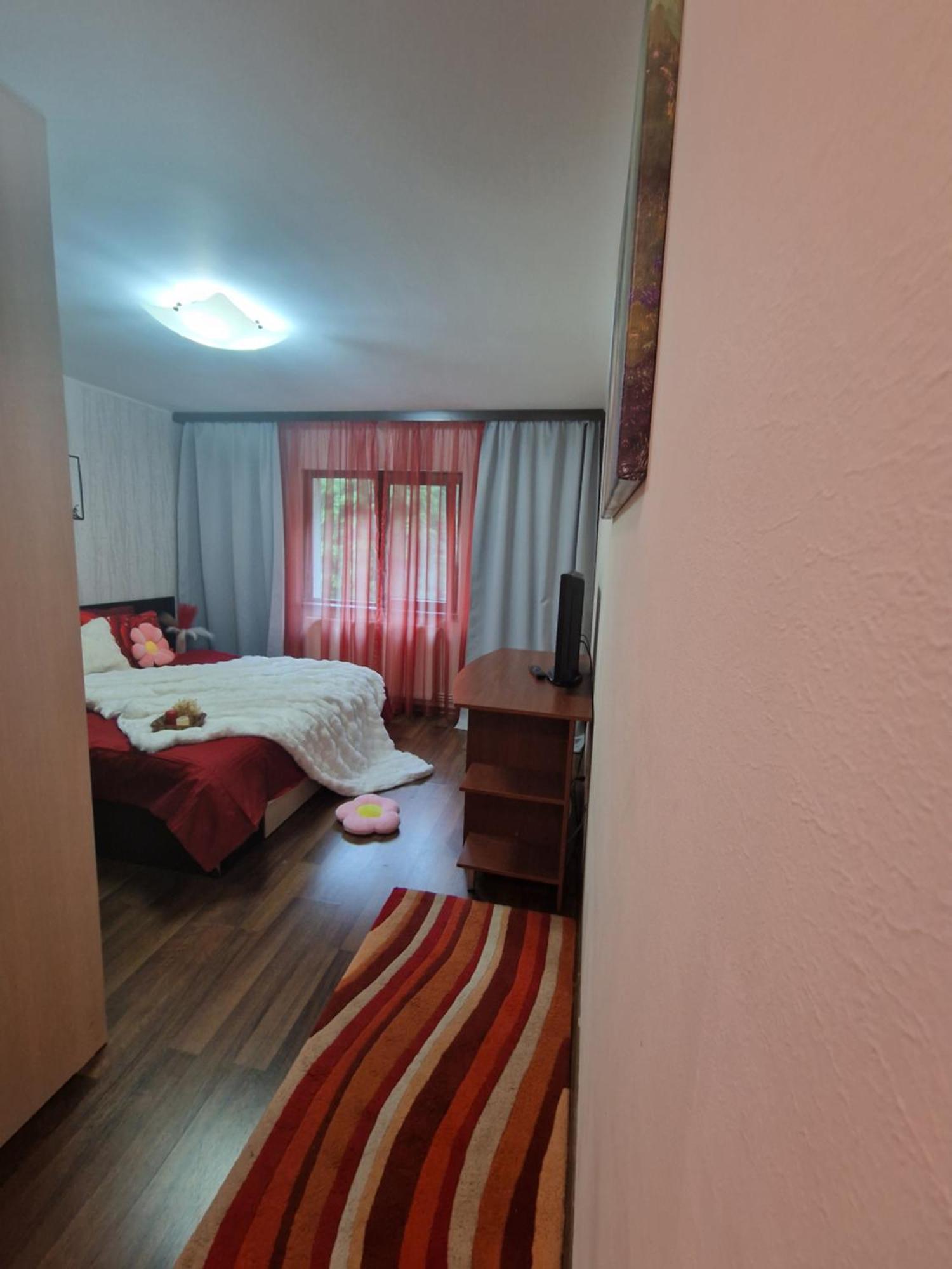 Apartament Red & Yellow سلانيك مولدوفا المظهر الخارجي الصورة