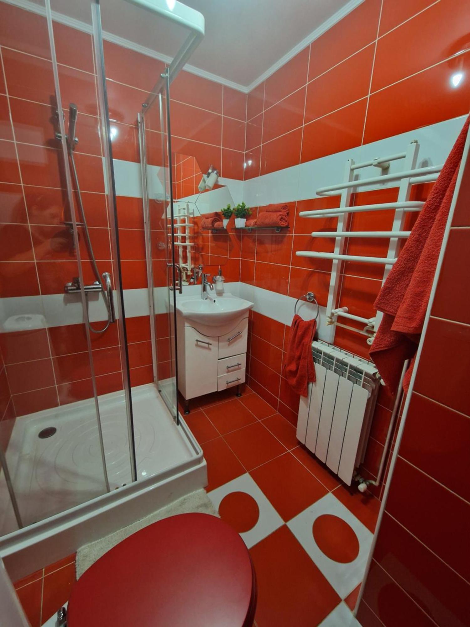 Apartament Red & Yellow سلانيك مولدوفا المظهر الخارجي الصورة